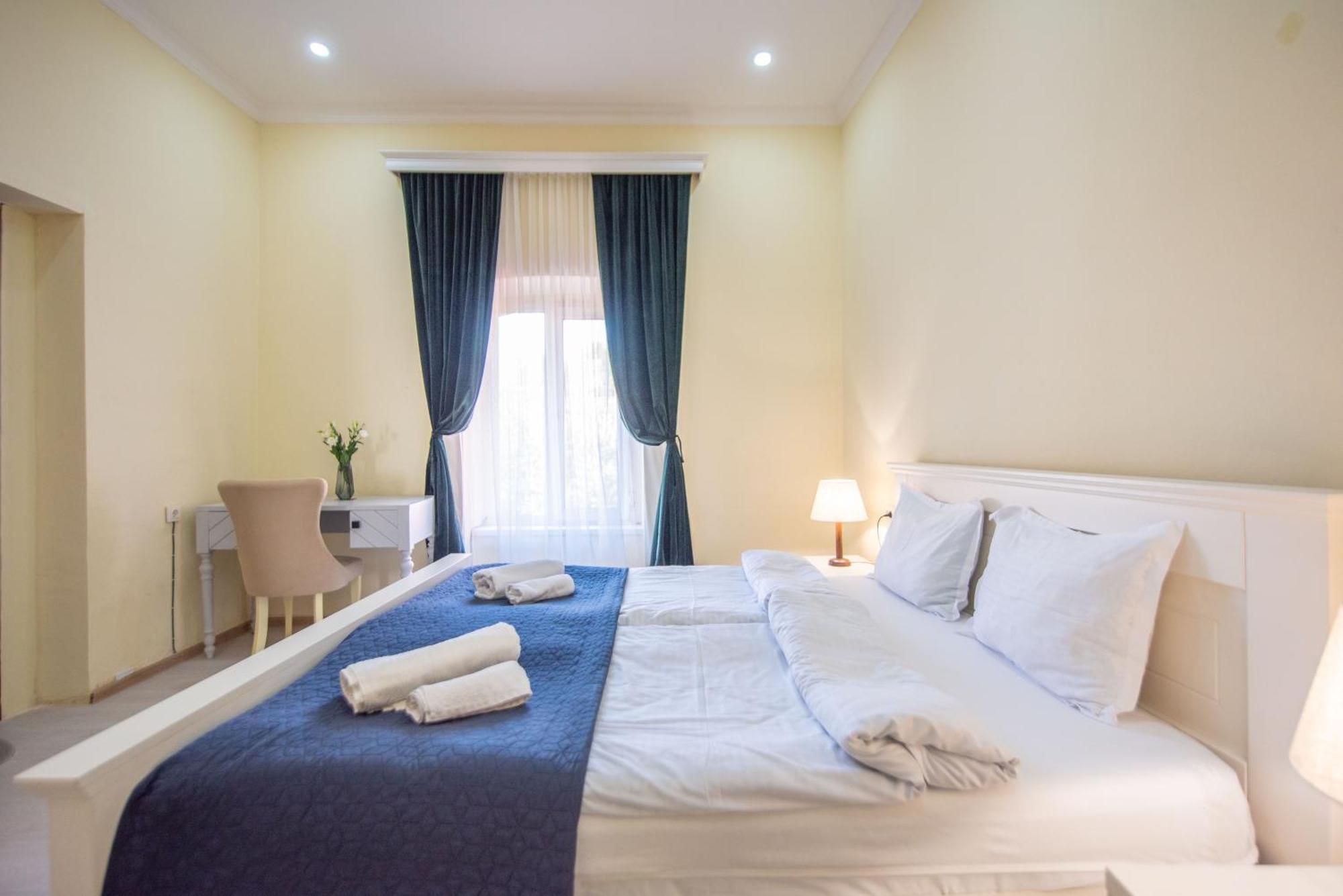 Old Town-Booking Apartment Tbilisi Ngoại thất bức ảnh