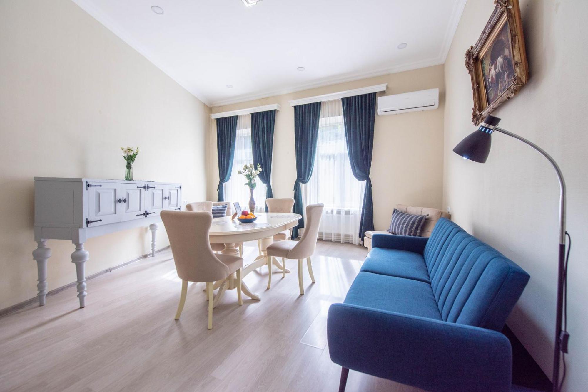 Old Town-Booking Apartment Tbilisi Ngoại thất bức ảnh